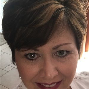 Meet your Posher, Charlene